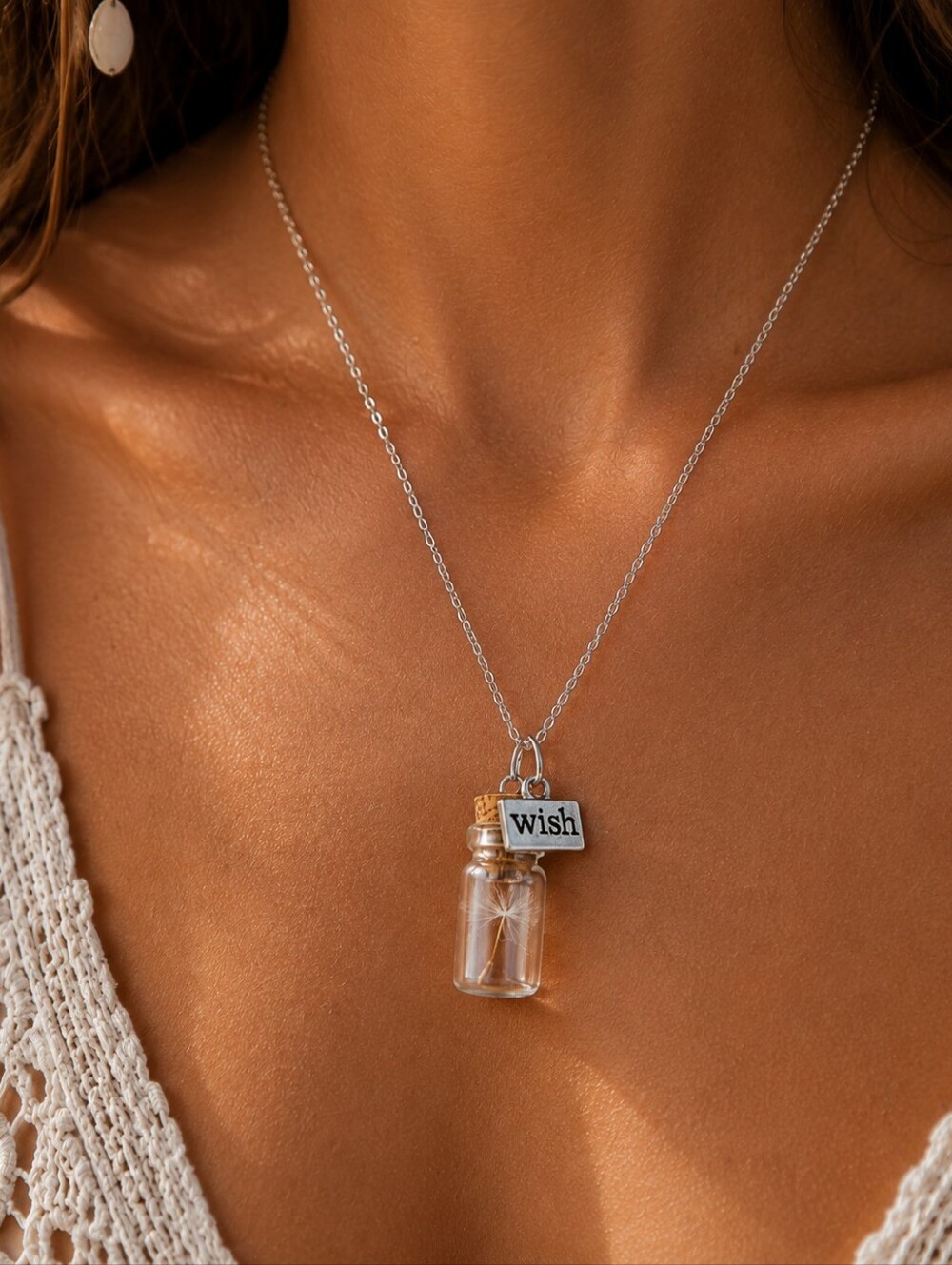 MODCLOTH GENUINE DANDELION SEED NECKLACE